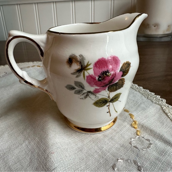 Delphine Bone China Porcelain Pink Rose Gold Rim Creamer Cup Made in England - Picture 5 of 10